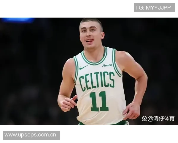 普理查德三分球如雨下砍下30分4篮板2助攻展现惊人实力