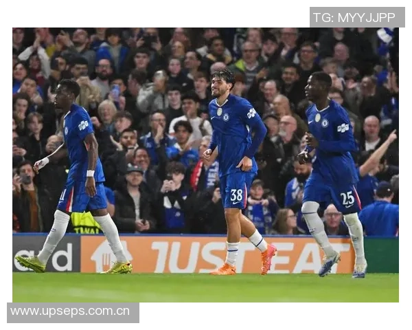 滕哈赫回忆执教阿贾克斯时压制切尔西的辉煌时刻与如今惨败的对比