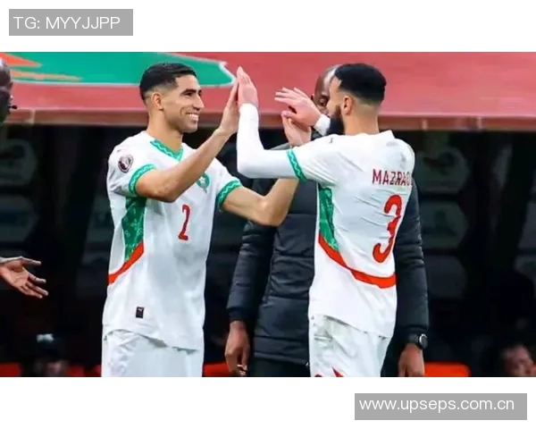 阿什拉夫请假四天回国观看国家德比与母队和好友同场竞技