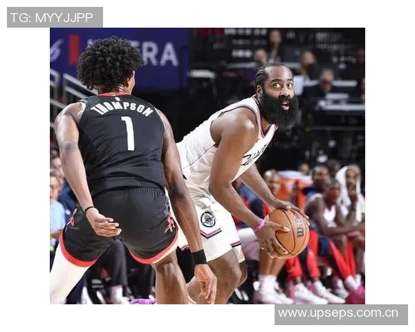 哈登半场表现低迷仅得6分助攻却有8次助攻球队面临挑战 哈登半场表现低迷仅得6分助攻却有8次助攻球队面临挑战